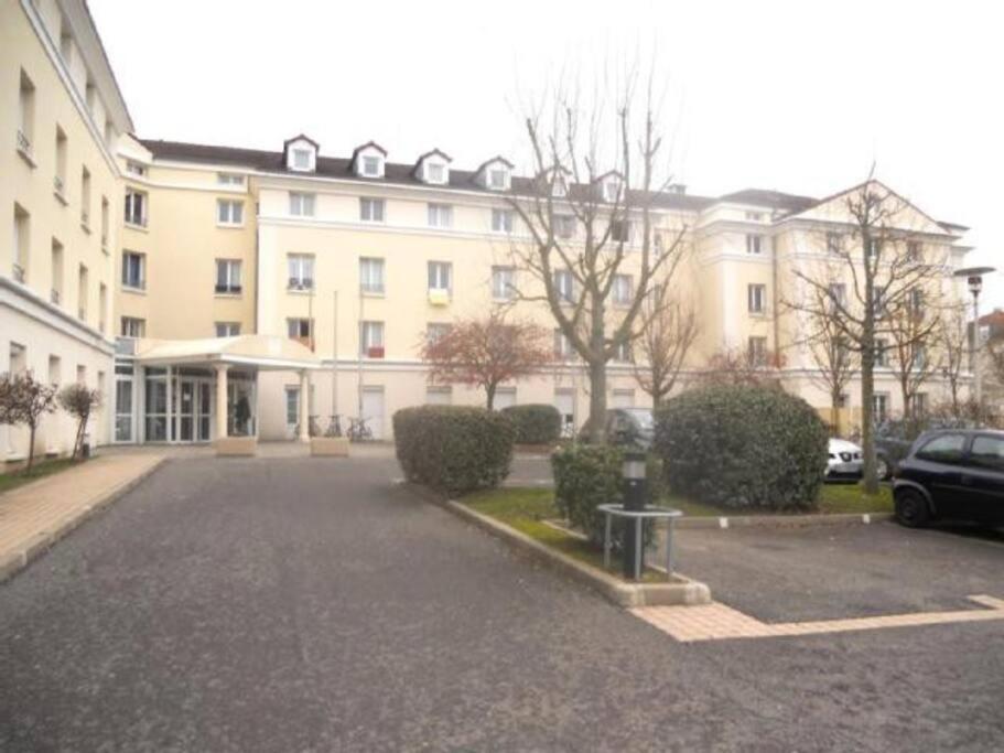 Cosy flat Appartement Bussy-Saint-Georges Buitenkant foto